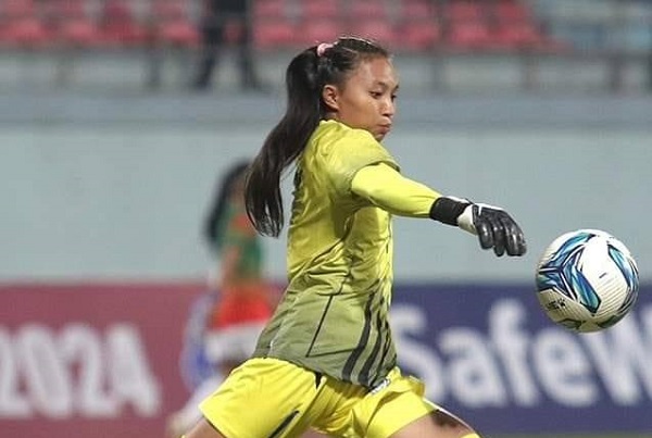 সাফ চ্যাম্পিয়নশিপে সেরা গোলরক্ষক রূপনা চাকমা